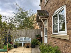 Photo 23- click for photo gallery